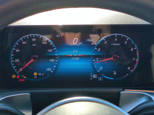 Used 2023  Mercedes-Benz GLB 250 image 18