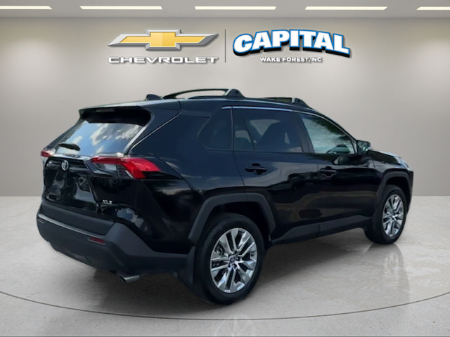 Used 2024 Black Toyota XLE Premium image 5