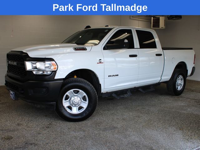 2022 RAM 3500 Tradesman Crew Cab 4WD