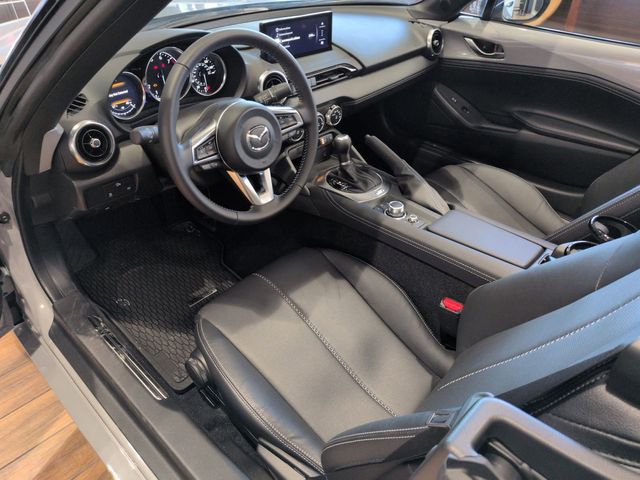 2025 Mazda MX-5 Miata Grand Touring - Photo 9