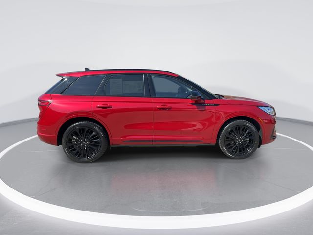 Used 2025 Red Lincoln Grand Touring image 8