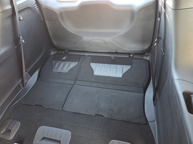 New 2026 White Chrysler Select image 6