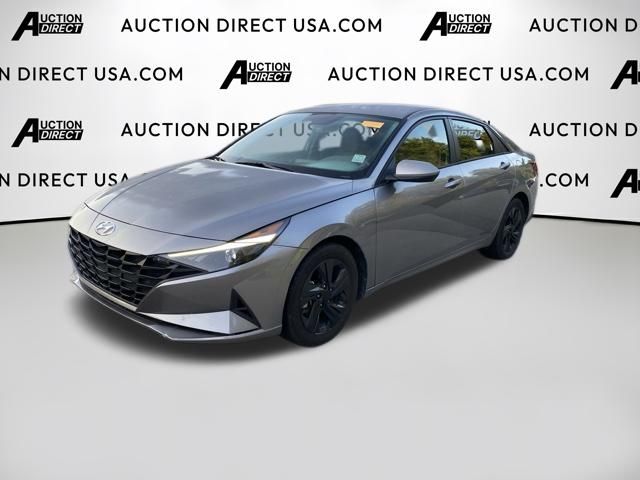 Fluid Metal 2022 Hyundai Elantra Sedan Front-Wheel Drive Continuously Variable Transmission