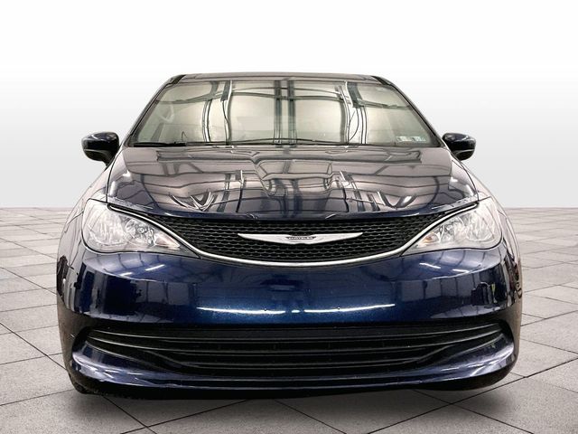 2017 Chrysler Pacifica Touring - 2