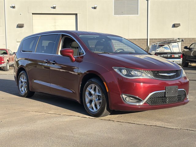 Used 2018 Red Chrysler Touring Plus image 14