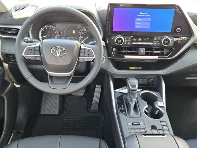 2026 Toyota Highlander XLE Beige at Gullo Toyota