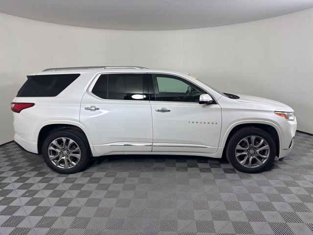 Used 2019 Chevrolet Traverse Premier with VIN 1GNEVKKW2KJ303662 for sale in Waukee, IA