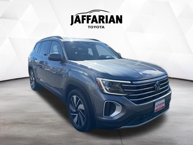 2025 Volkswagen Atlas SE 4Motion with Technology
