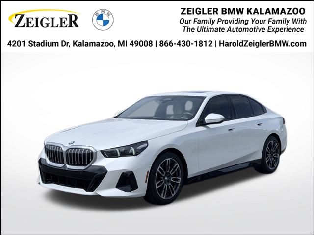 Mineral White Metallic 2026 BMW 5 Series 530i xDrive Sedan All-Wheel Drive 8-Speed Automatic