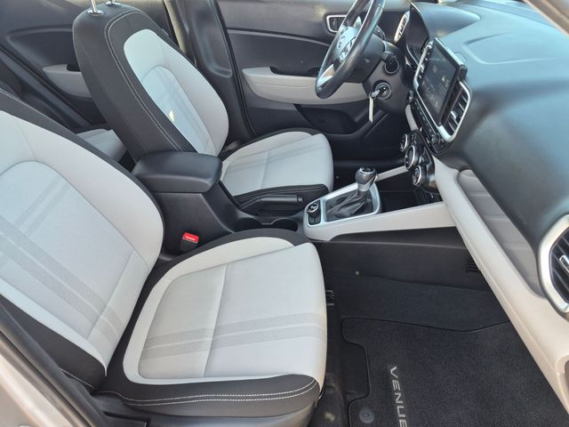 2023 Hyundai Venue - Image 31