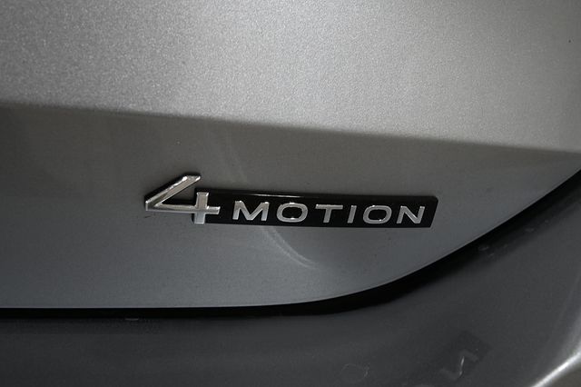 New 2026 Silver Volkswagen 2.0T SE image 19