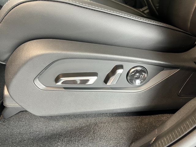 2026 Acura MDX Technology Package - Nh-885m/Liquid_Car exterior view 15