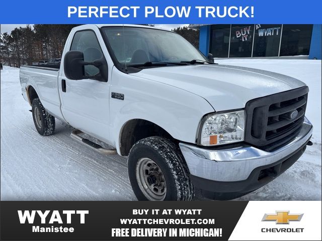 2004 Ford F-250 Super Duty XL Cab LB 4WD