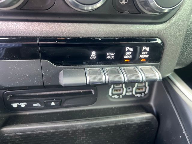 2019 Ram 1500 Big Horn/Lone Star - Diamond Black exterior view 10