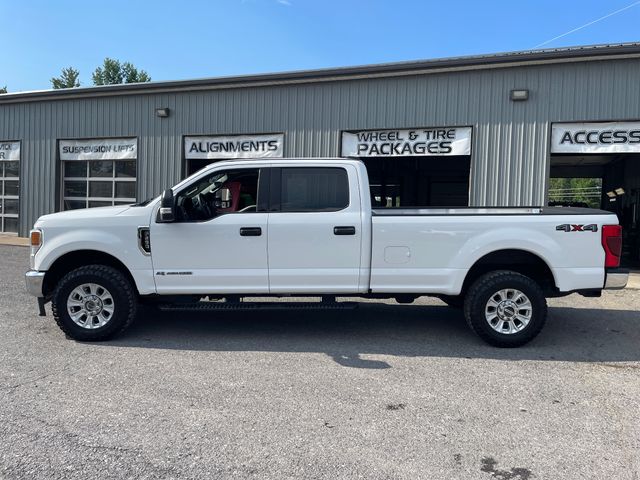 2022 Ford F-250SD XLT - Oxford White exterior view 4