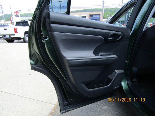 used 2023 Toyota Highlander car, priced at $32,999