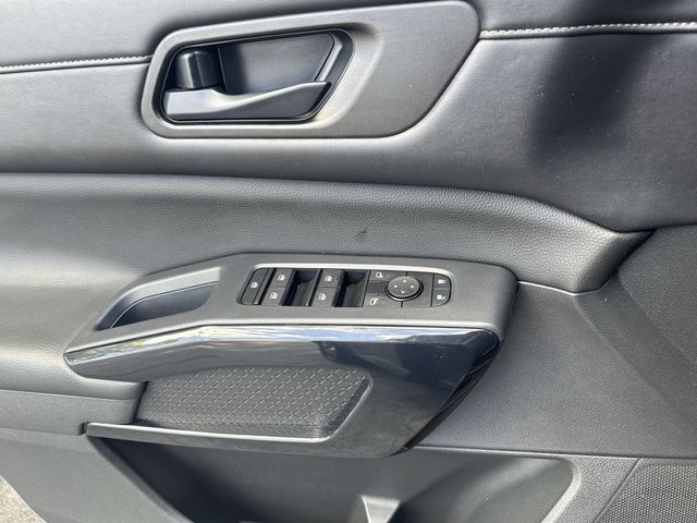 Used 2024 Gray Nissan S image 30