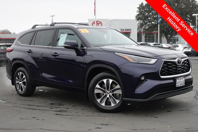 used 2023 Toyota Highlander car, priced at $37,300