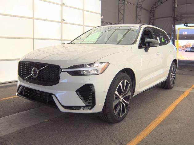 2025 Volvo XC60 B5 Plus