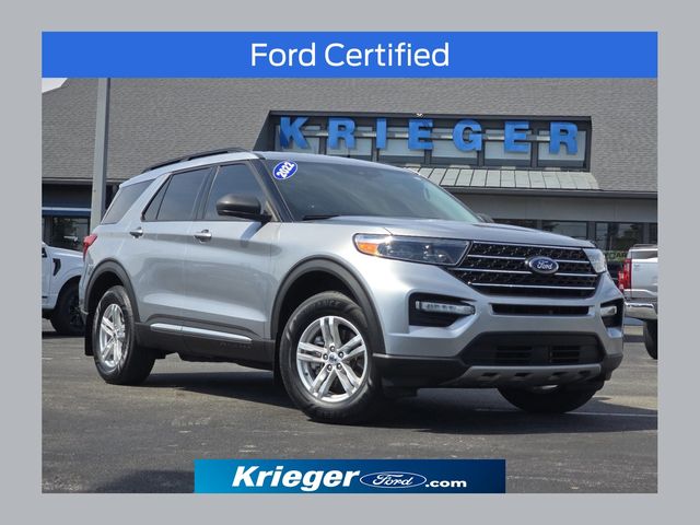 Iconic Silver Metallic 2022 Ford Explorer SUV / Crossover All-Wheel Drive Automatic
