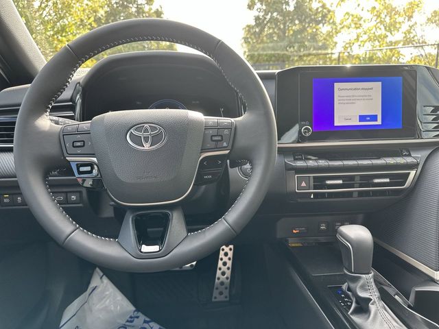 2025 Toyota Camry SE 7