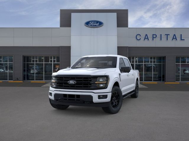 New 2026 White Ford XLT image 2