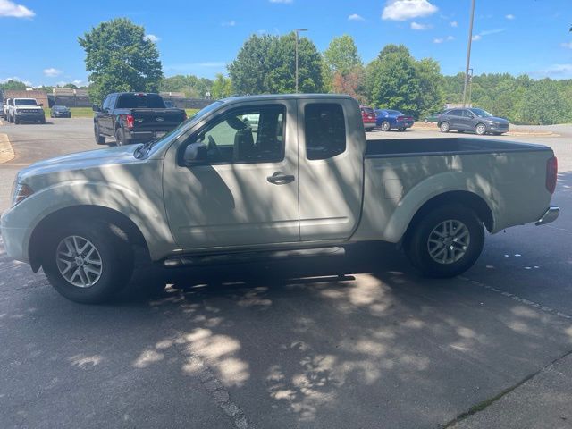 Used 2017 White Nissan SV image 3