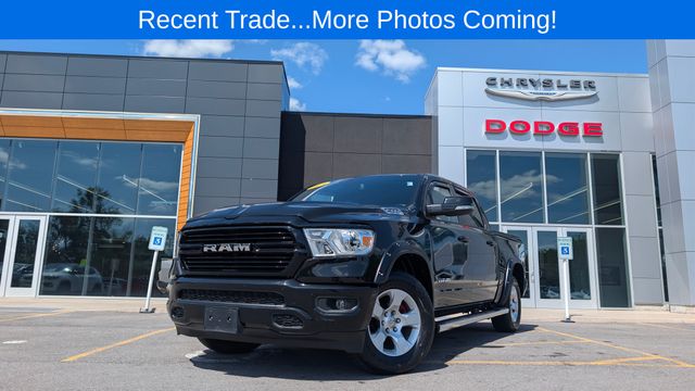 Diamond Black Crystal Pearlcoat 2019 RAM 1500 Pickup Truck Four-Wheel Drive 8-Speed Automatic
