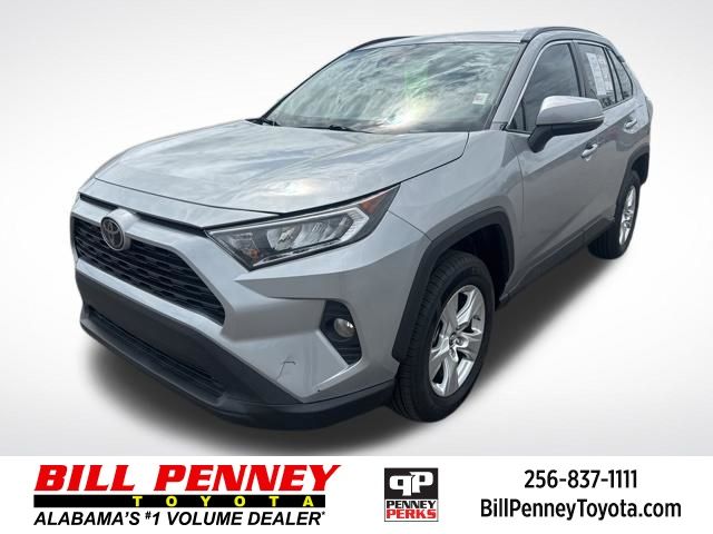 Silver Sky Metallic 2019 Toyota RAV4 XLE FWD SUV / Crossover Front-Wheel Drive 8-Speed Automatic