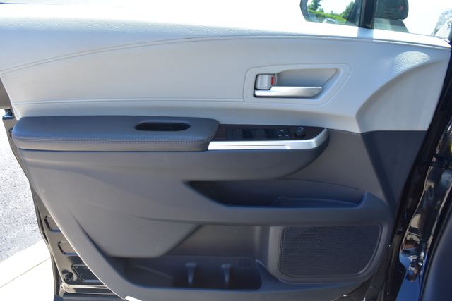2024 Toyota Sienna XLE - Photo 9