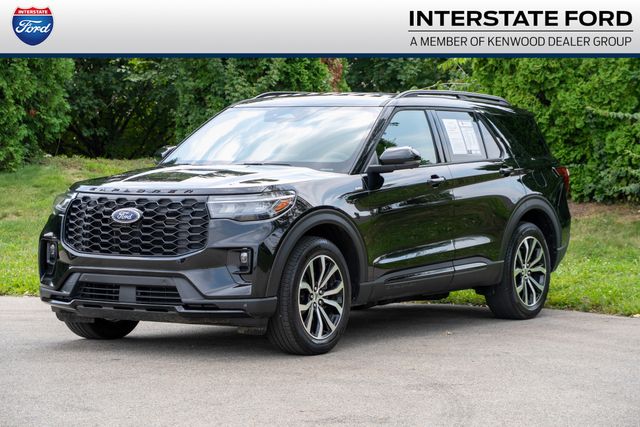  2026 Ford Explorer ST-Line AWD   