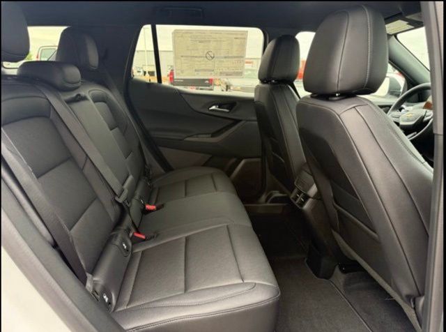 new 2026 Chevrolet Equinox car, priced at $33,790