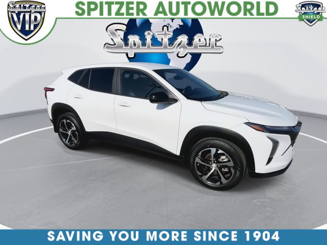 Used 2024 White Chevrolet 1RS image 2