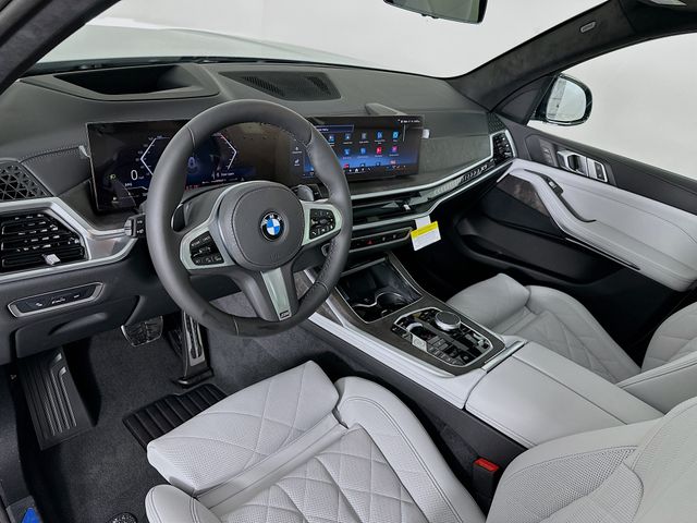 2025 BMW X7 xDrive40i 9