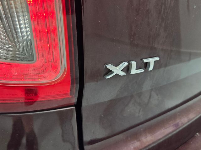 Used 2011 Red Ford XLT image 12