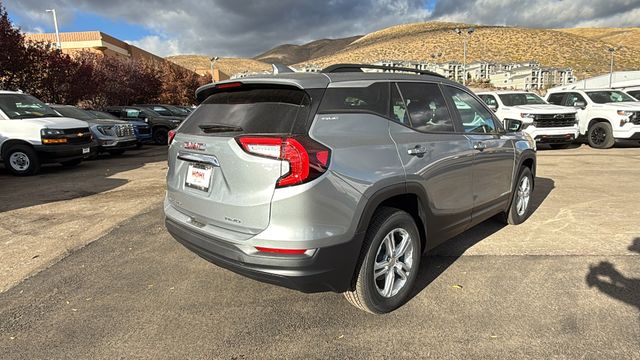 2024 GMC Terrain SLE 3