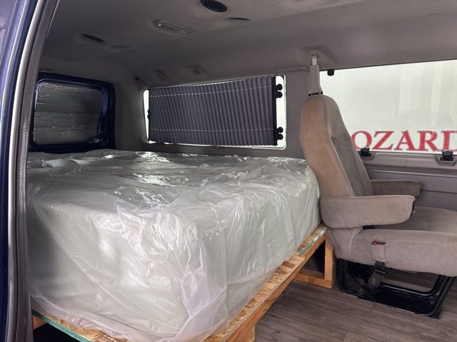 2008 Dark Blue Pearl Ford E-150 XLT RWD