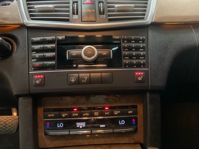 2011 Mercedes-Benz E 350 thumbnail 27