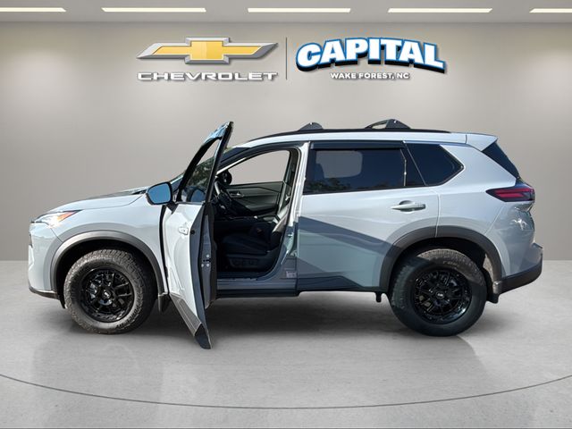 Used 2026 Gray Nissan Dark Armor image 9