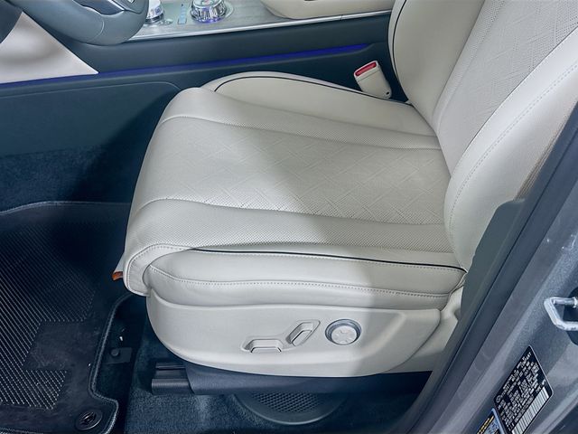 Thumbnail: 2026 Genesis GV80 - 20