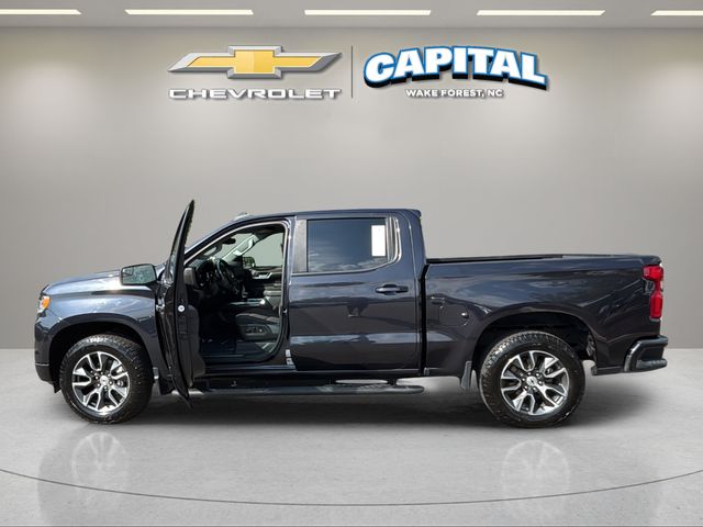 Used 2022 Gray Chevrolet RST image 9