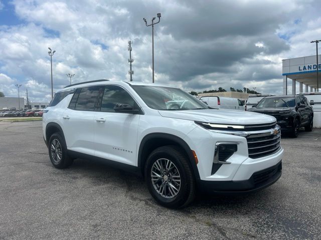 Summit White 2025 Chevrolet Traverse SUV / Crossover Front-Wheel Drive 8-Speed Automatic