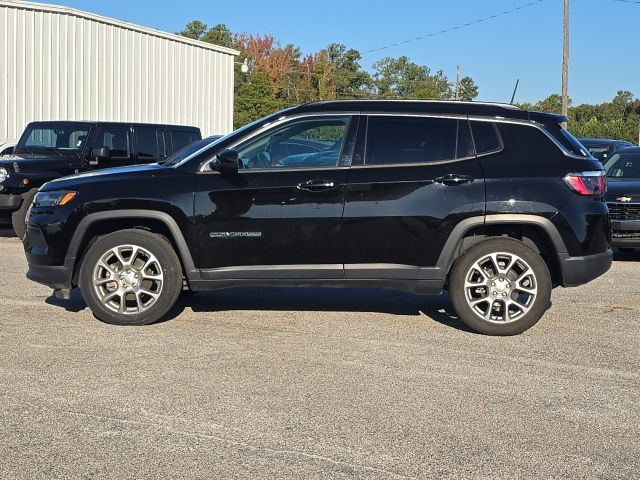 Photo of 2022 Jeep Compass Latitude Lux in Dallas, GA - 2,  2022 Jeep Compass Latitude Lux:B01943