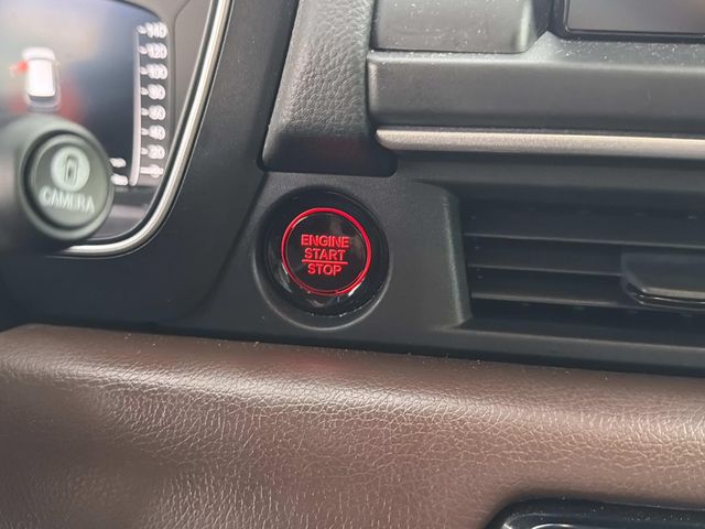 Used 2025 Honda Pilot SUV