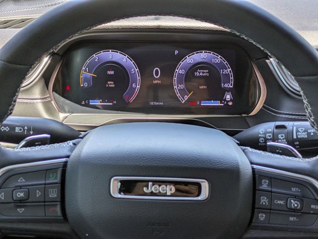 2023 Jeep Grand Cherokee L Altitude 4x4