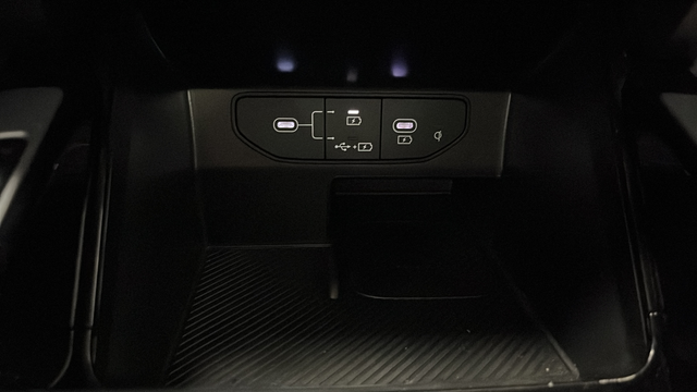 Used 2024 Black Kia X-Line SX image 33