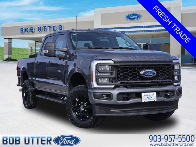Carbonized Gray Metallic 2023 Ford F-250 Super Duty XL Crew Cab 4WD Pickup Truck Four-Wheel Drive Automatic