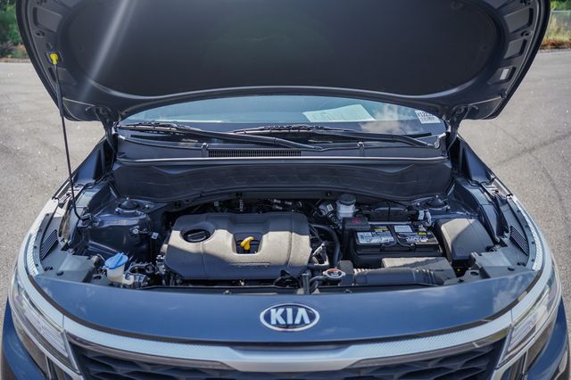 2021 Kia Seltos S 9