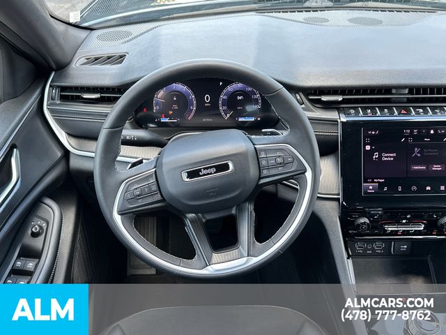Used 2024 Silver Jeep 4xe image 28