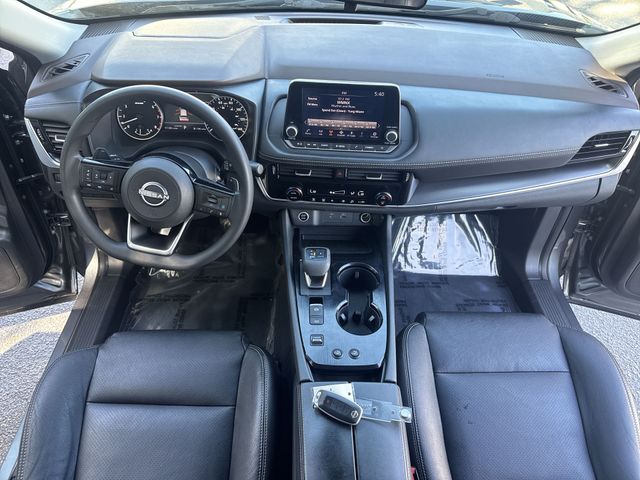 Used 2023 Gray Nissan SV image 9